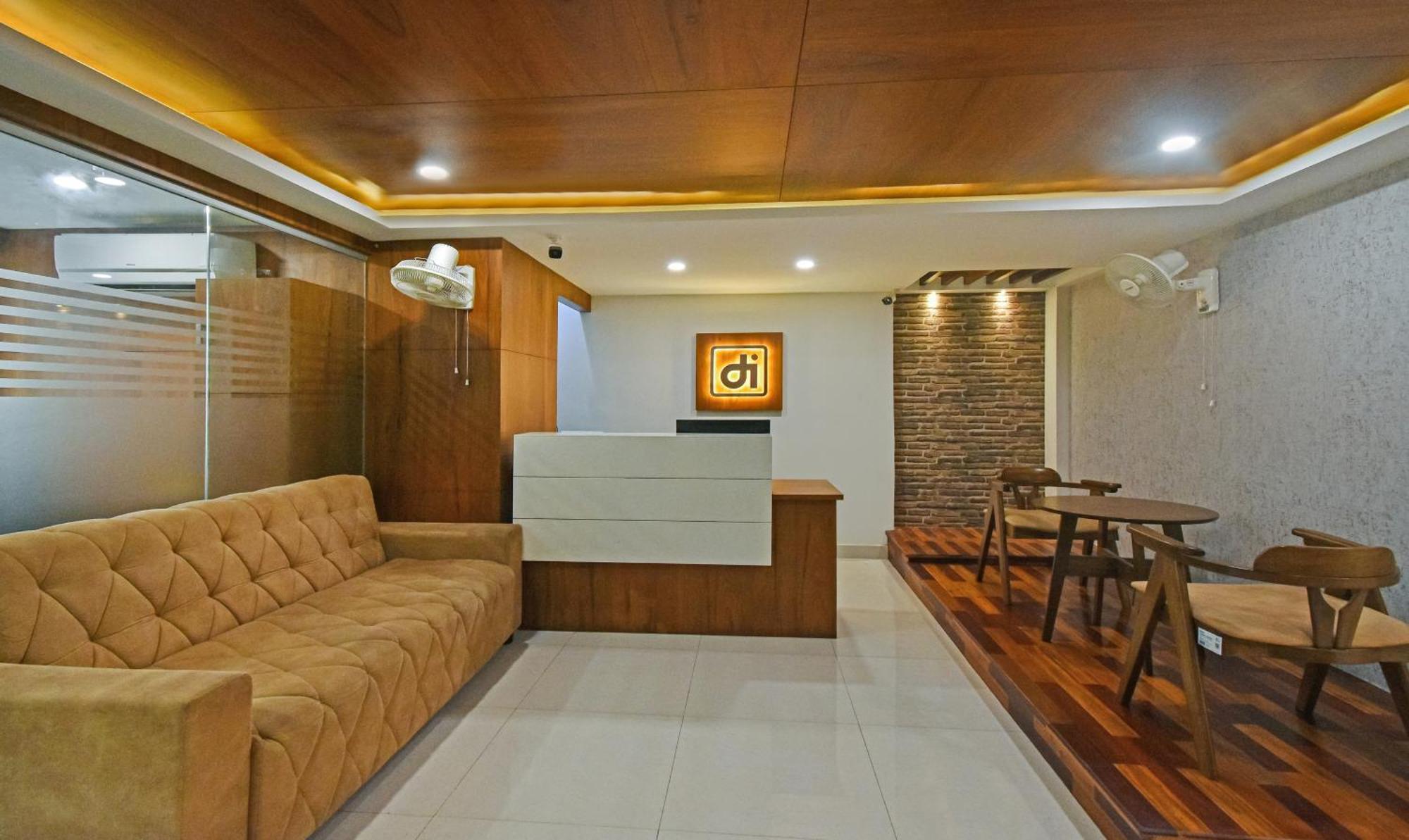 Itsy Hotels Deluxe Inn Chennai Luaran gambar