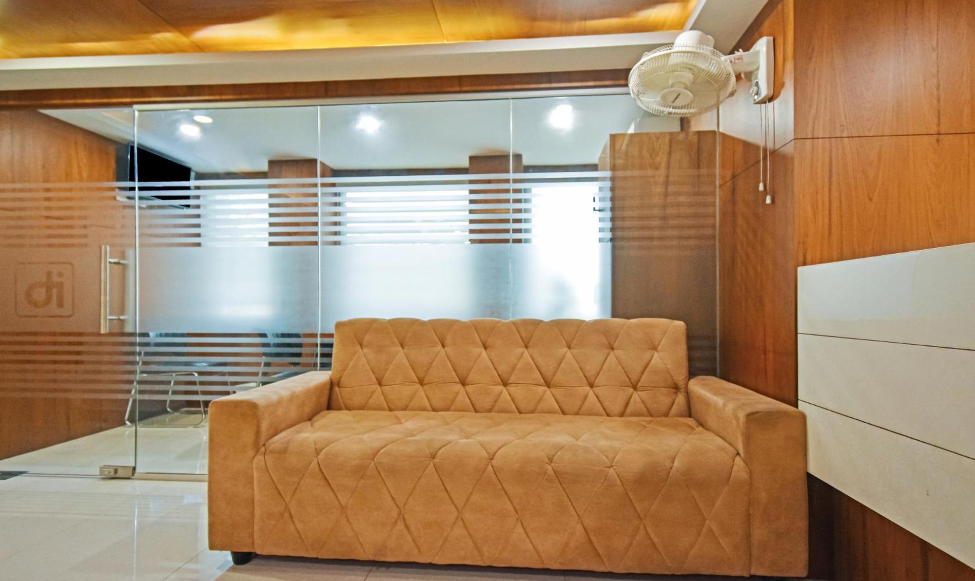 Itsy Hotels Deluxe Inn Chennai Luaran gambar
