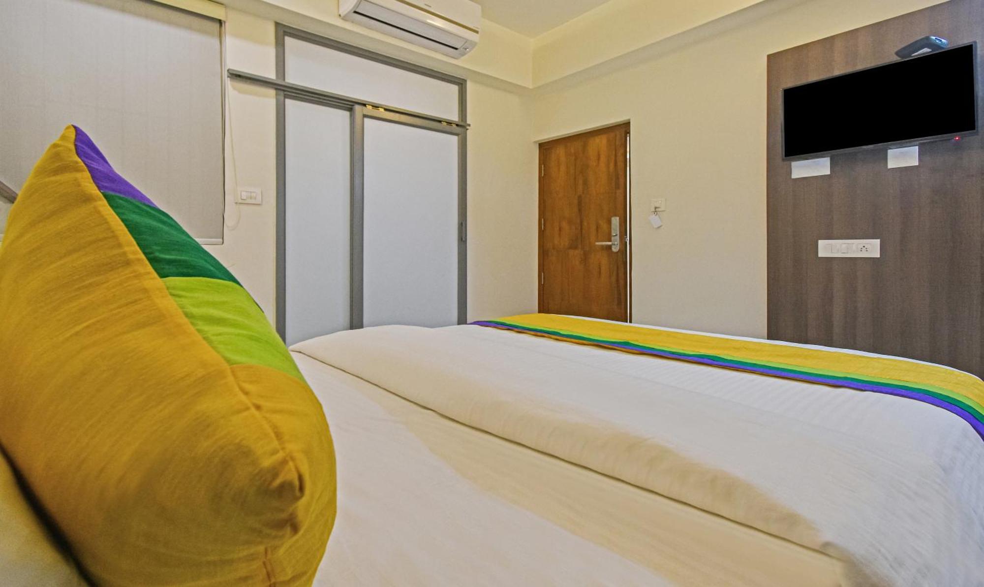 Itsy Hotels Deluxe Inn Chennai Luaran gambar